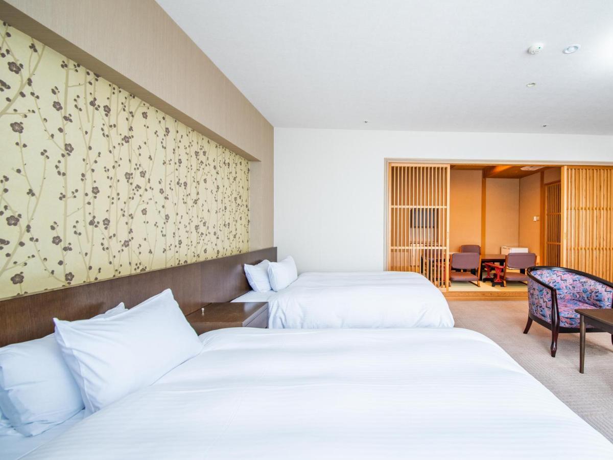Hotel Yamashiro Onsen Miyabi No Yado Kaga Hyakumangoku Exteriér fotografie